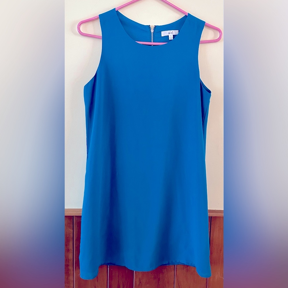 NORAH turquoise, small, sleeveless tank top with back zipper. Fully lined.